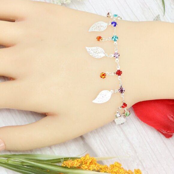 "Trendy Handmade Bracelet – A Thoughtful Gift for Girls & Women | UNVRC1170 - Picture 5 of 10